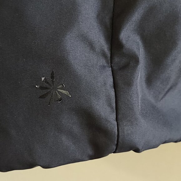 Athleta Girl Large (12) Reversible Warm+Fuzzy Puffer Jacket Teen/Tween - Picture 11 of 11